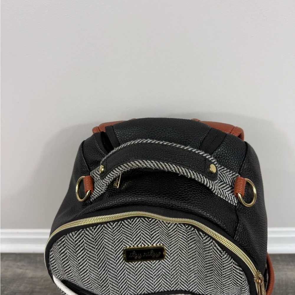 Itzy Ritzy Big Boss Diaper Bag